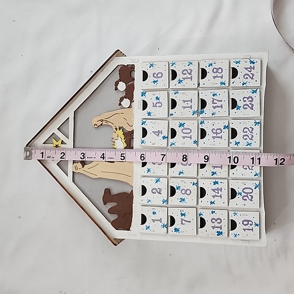 Hand Crafted Lighted Christmas Advent Calendar Box Shelf - Picture 12 of 13